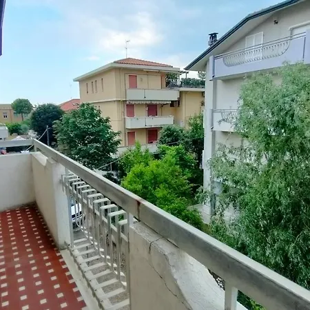 Apartmán Borghesi Fronte Con Parcheggio Privato