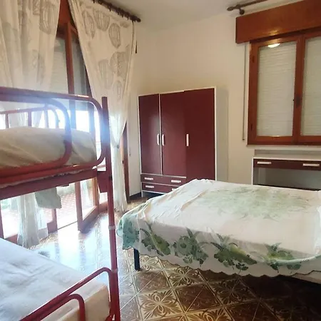 Borghesi Fronte Con Parcheggio Privato Rimini