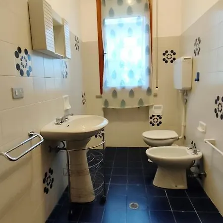 Apartament Borghesi Fronte Con Parcheggio Privato Rimini